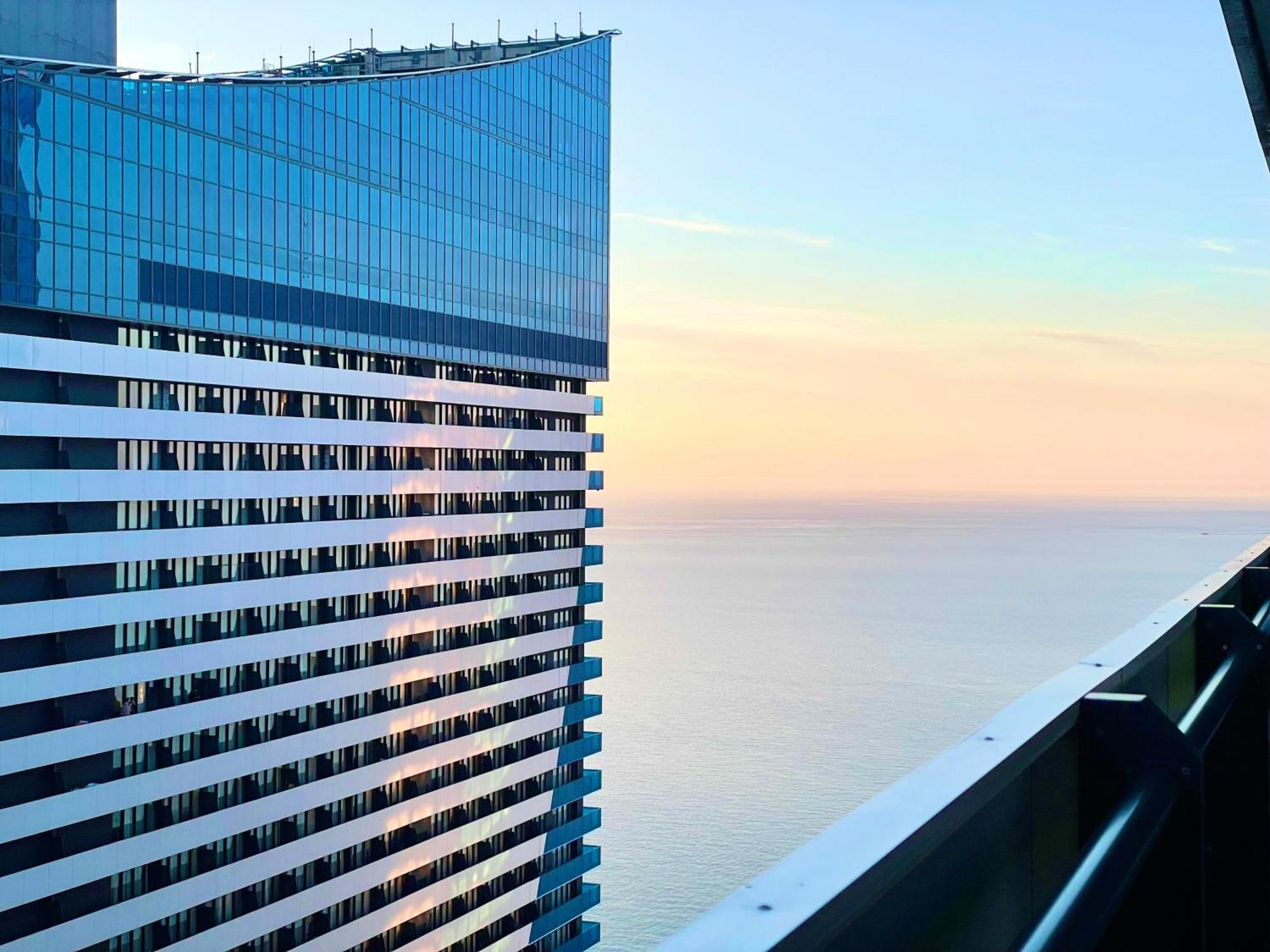 Sky Apartments Batumi Exterior photo